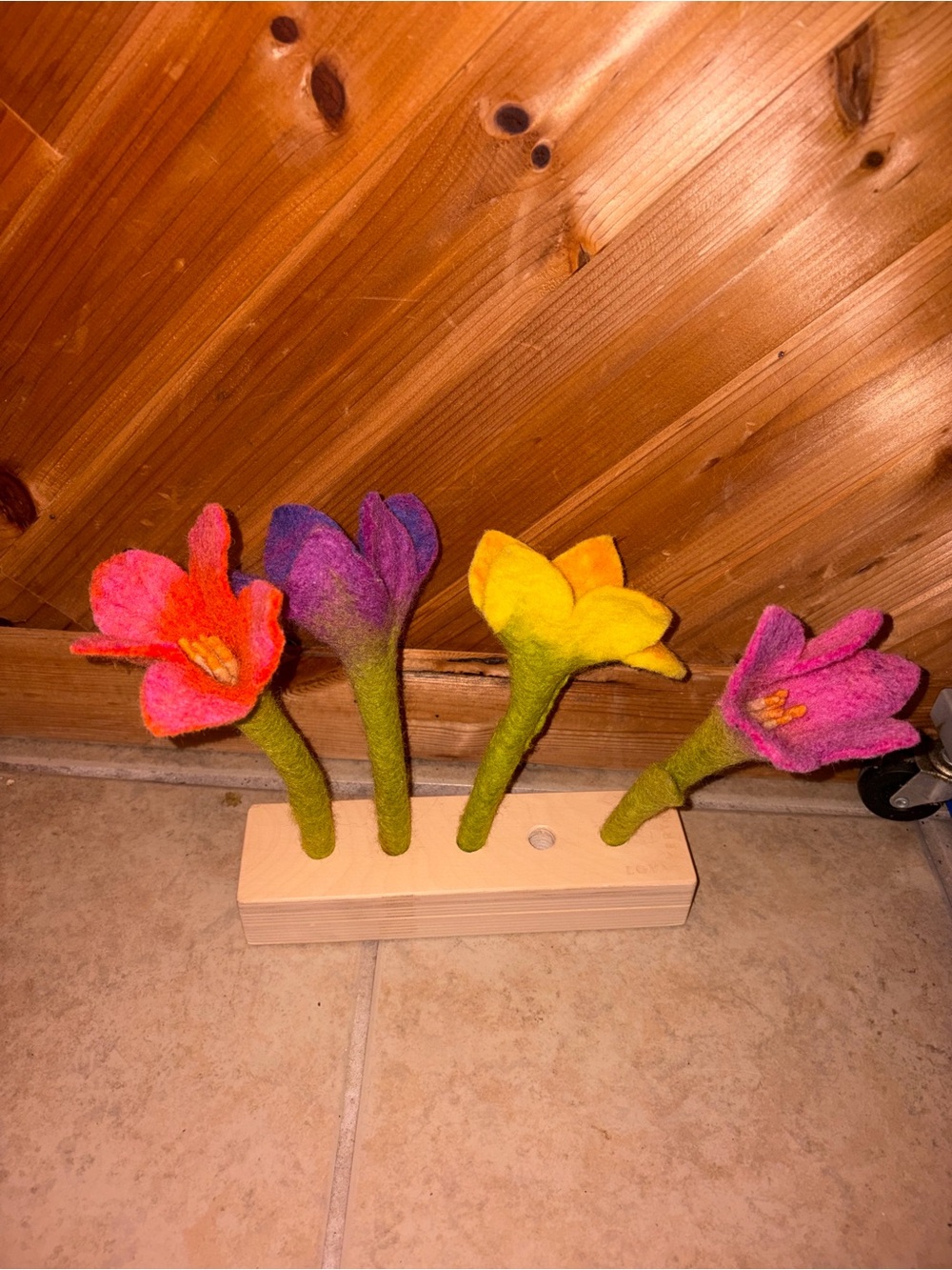 Lovevery Felt 4 Flowers In A Row Helper Play Kit Colorful & Wooden Base Toy